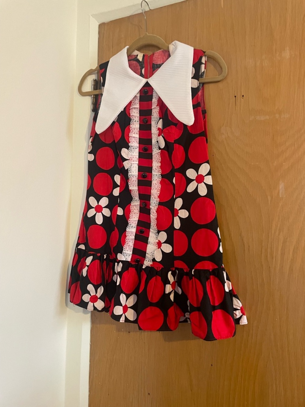 Retro Polka Dot Floral Shift Dress with White Peter Pan Collar